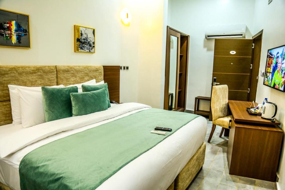 Stratton 38 Asokoro Hotel Exterior photo